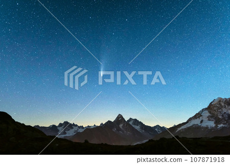 Picturesque night starry view of Monte Bianco mountains range 107871918