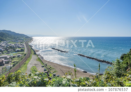 晴天的新潟米山海岸(從青花出發) 晴天的新潟米山海岸(從青花出發) 107876537