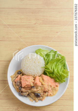 Creamy salmon lunch 107876882