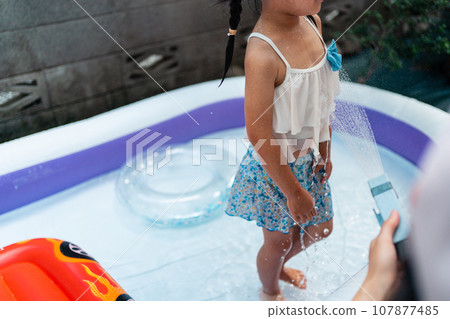 水池 兒童 孩子 107877485