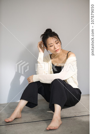 Beauty image of young women Beauty image of young women 107879050