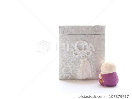 Urn placed by the window Image 1 of a memorial service at the end of life 107879717