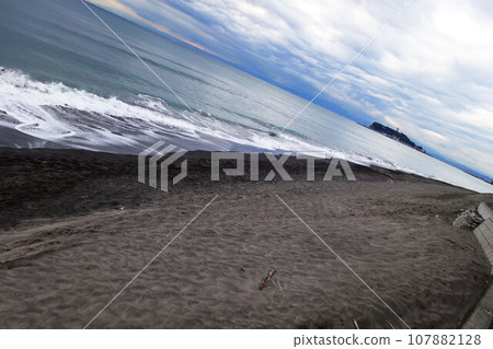 Enoshima seen from Shichirigahama 107882128