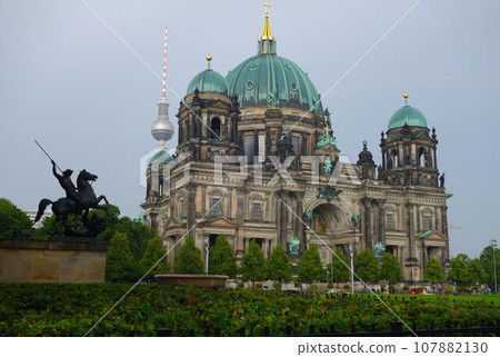Berlin Cathedral 107882130