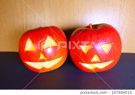 Halloween Halloween Jack-o-lantern Jack-o-lantern Halloween Halloween Jack-o-lantern Jack-o-lantern 107884018