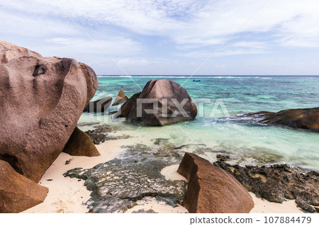 Anse Union beach of La Digue island, Seychelles Anse Union beach of La Digue island, Seychelles 107884479