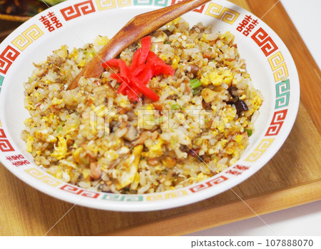 Traditional fried rice - fried rice made by my mother 107888070