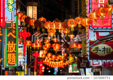 "Kanagawa Prefecture" Yokohama Chinatown · night view 107890751