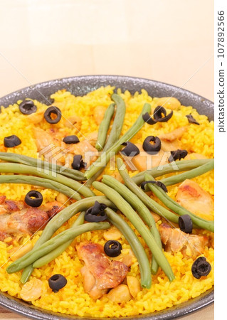 Chicken Paella Mediterranean Cuisine Saffron Yellow Rice 107892566