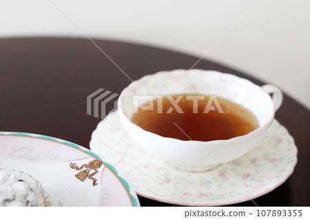 茶杯裡的茶 107893355