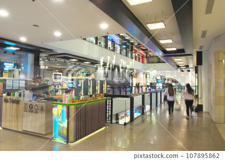 Dynamic Philippines - Manila/Makati shopping mall urban landscape (September 2023) Dynamic Philippines - Manila/Makati shopping mall urban landscape (September 2023) 107895862