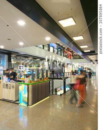 Dynamic Philippines - Manila/Makati shopping mall urban landscape (September 2023) Dynamic Philippines - Manila/Makati shopping mall urban landscape (September 2023) 107895864