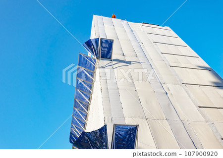 Building construction work 107900920