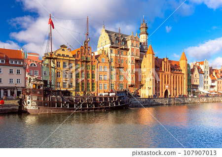 Panorama of Old Town and Motlawa in Gdansk, Poland 107907013