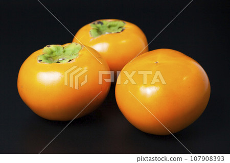 黑底柿子照片鳥取縣九太郎柿子 107908393