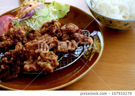 Fried fried chicken set Fried fried chicken set 107910270
