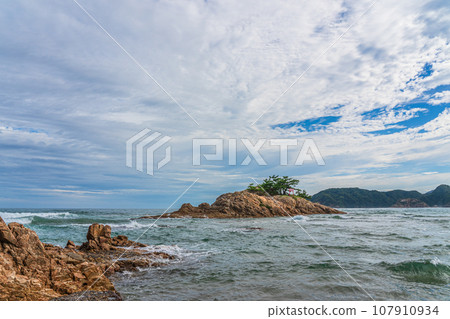 Uradome Beach, Iwami Town, Tottori Prefecture, Arasa Shrine 107910934