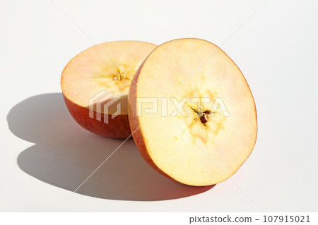 Apple (ruby sweet) 107915021