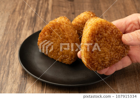 烤飯糰 烤飯糰 107915334