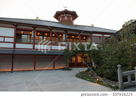 Asuka-no-yu on a cloudy day in spring Asuka-no-yu on a cloudy day in spring 107916225