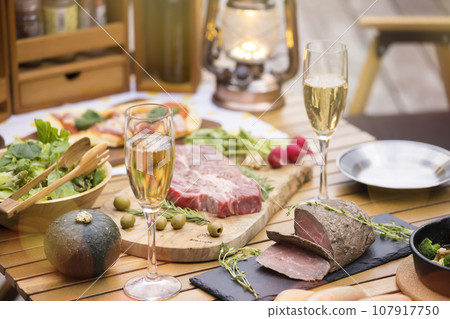 豪華露營食物圖片 豪華露營晚餐 豪華露營食物圖片 豪華露營晚餐 107917750