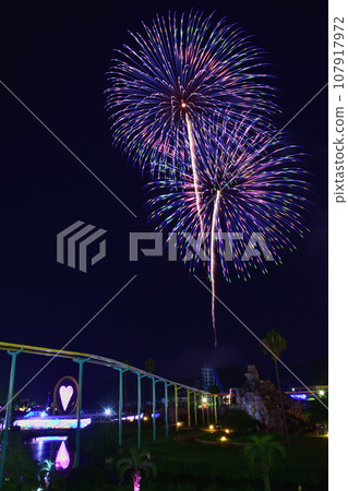 Greenland fireworks story 107917972