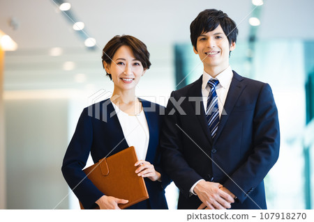 Businessperson Photography cooperation: LINK FOREST Businessperson Photography cooperation: LINK FOREST 107918270