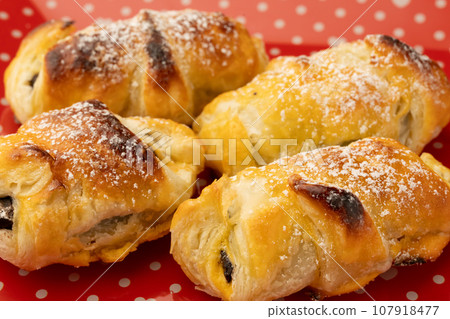 Chocolate pie Chocolate pie 107918477