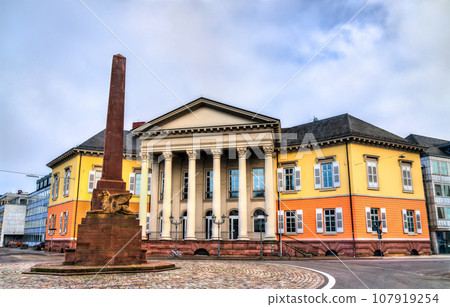 Markgrafliches Palace at Rondellplatz in Karlsruhe, Baden-Wuerttemberg, Germany Markgrafliches Palace at Rondellplatz in Karlsruhe, Baden-Wuerttemberg, Germany 107919254