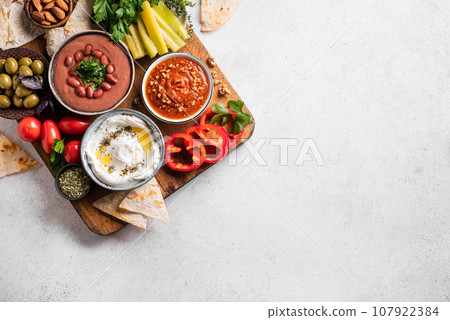 Arabic breakfast or mezze platter 107922384