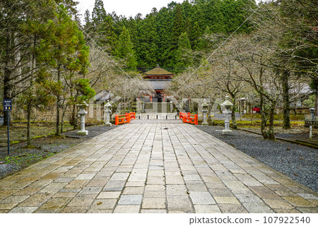Koyasan Okunoin Eireiden 107922540