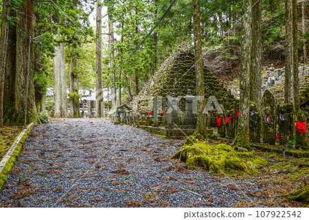 高野山奧之院無緣塚 107922542