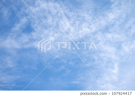 秋天的天空藍天天空素材[東京] 107924417