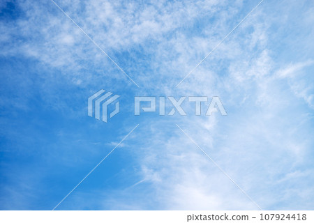 秋天的天空藍天天空素材[東京] 107924418
