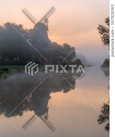 Hengstforder mill, Lower Saxony, Germany 107926363