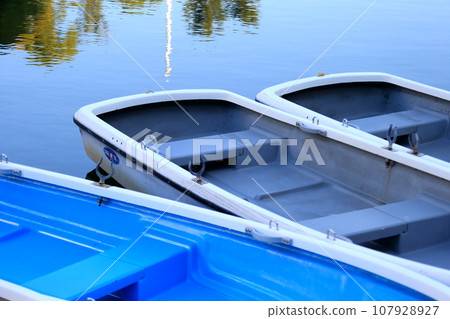 Park boat image Park boat image 107928927