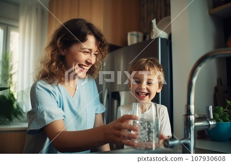 mother, son, child 107930608