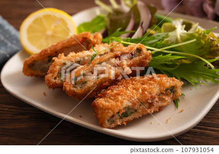 Minced squid cutlet Minced squid cutlet 107931054