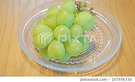 Delicious Shine Muscat Delicious Shine Muscat 107936338