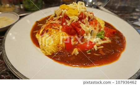 Delicious omuhayashi rice Delicious omuhayashi rice 107936462