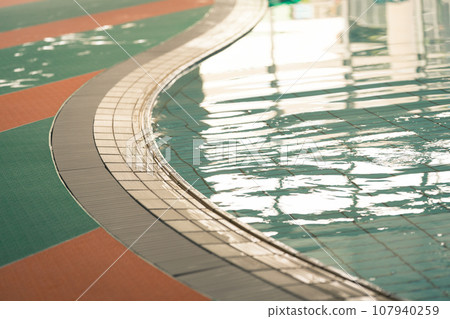 Indoor swimming pool 107940259