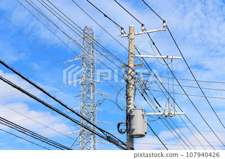 電線、電線桿和輸電塔 107940426