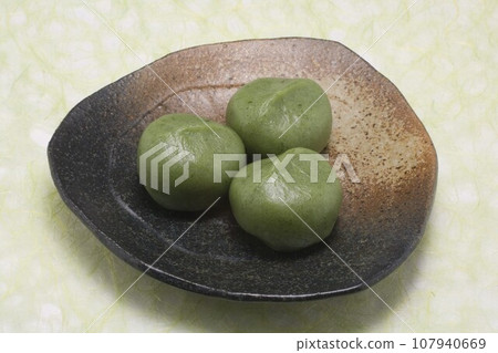 Rice cake Rice cake 107940669