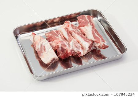 Domestic pork spare ribs raw meat Domestic pork spare ribs raw meat 107943224