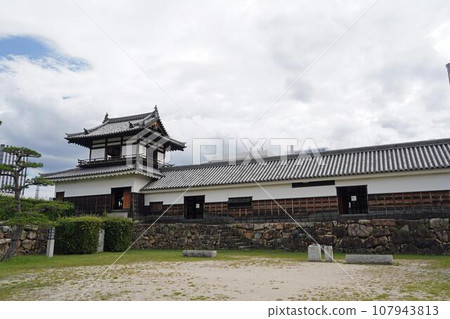 Historic Hiroshima Castle Ruins: Tamon Yagura and Taiko Yagura 107943813
