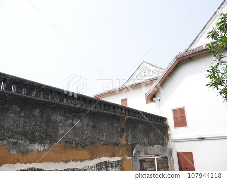 ancient King Narai palace in Lopburi 107944118