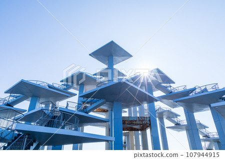 Meiji Centennial Observatory at Cape Futtsu, Chiba Prefecture 107944915