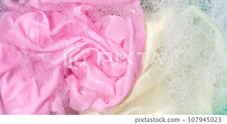 Clothes soak in powder detergent water dissolution, washing colored clothes 107945023