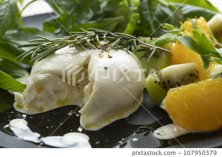 burrata cheese and vegetables 107950379