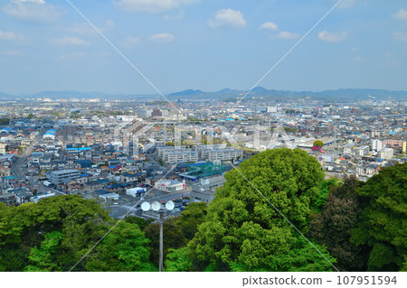 尾張小牧山城、家康的久羽護城河遺址、模擬城堡塔樓和景觀 尾張小牧山城、家康的久羽護城河遺址、模擬城堡塔樓和景觀 107951594